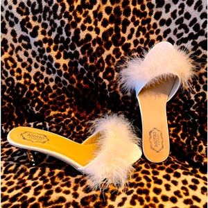 Aootao Fashion slipon white feather gold heel mules